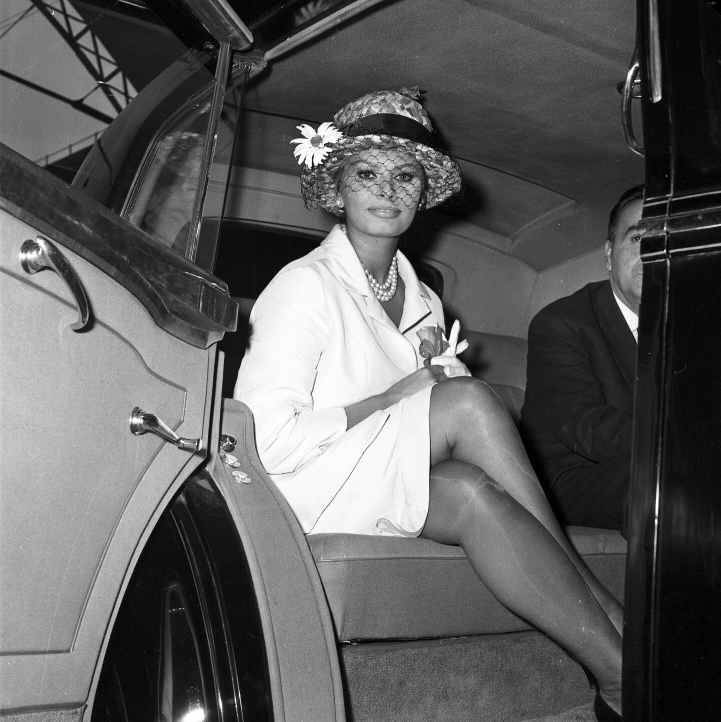 1960 SOPHIA LOREN IN LONDON
